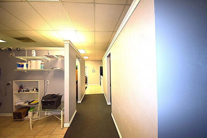 More Photos Of 1001 E Cedar Creek Pky, Seven Points Office For Sale