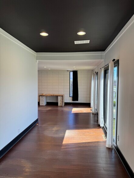 More Photos Of 301A E Stone Ave, Greenville Office For Lease