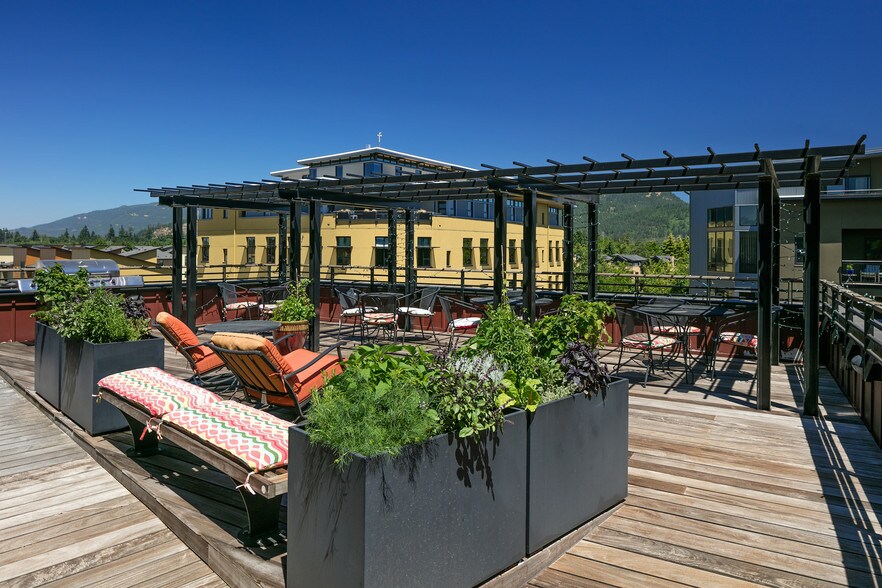 More Photos Of 2780 Shadow View Dr, Eugene Apartments For Lease