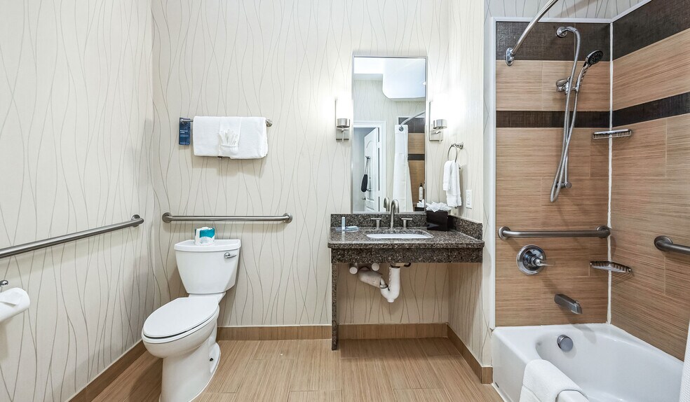 More Photos Of 24519 Interstate 45 Fwy, Spring Hotel For Sale