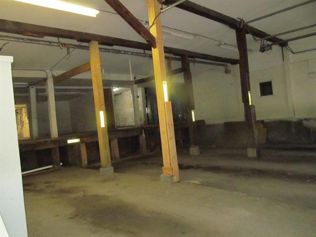 More Photos Of 50 Woodstock Rd, White River Junction Auto Repair For Sale