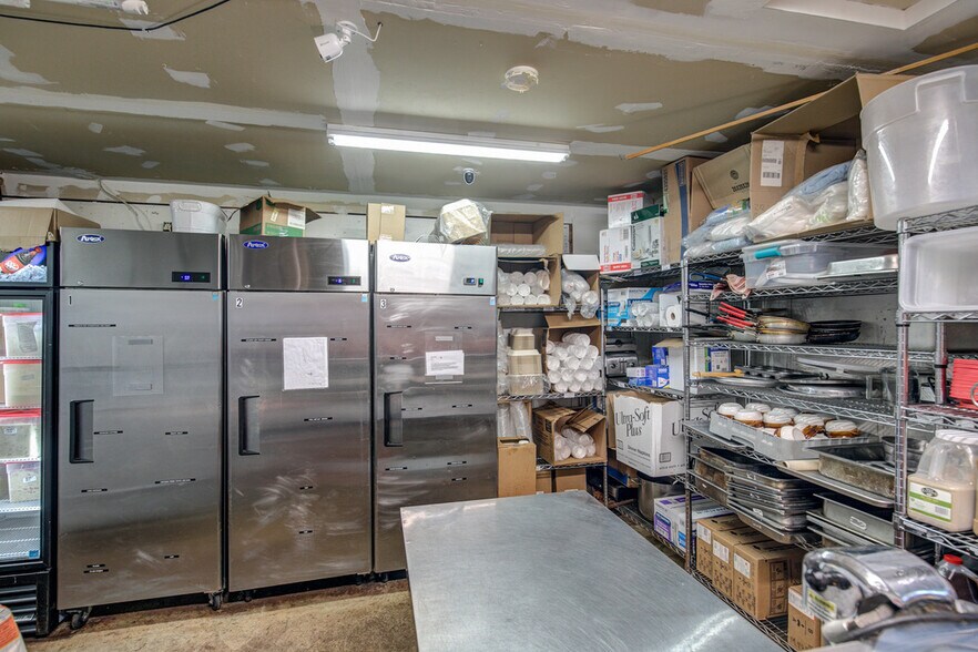 More Photos Of 798 Ocean Shores Blvd NW, Ocean Shores Bar For Sale