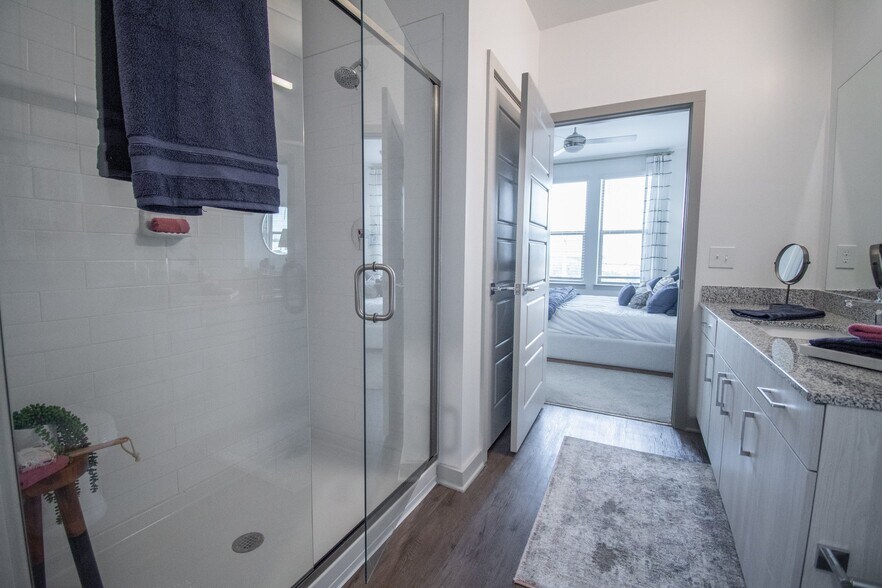 More Photos Of 234 E Mitchell Hammock Rd, Oviedo Apartments For Lease