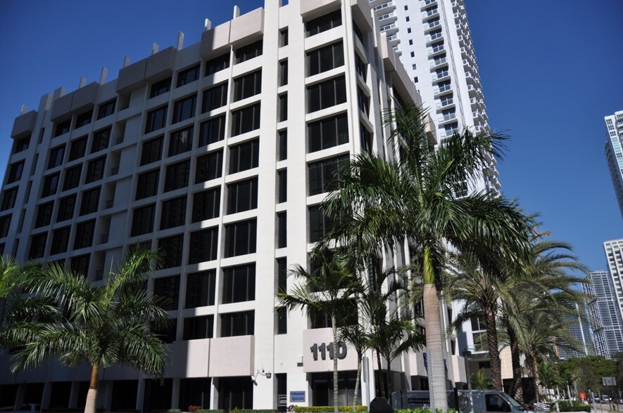 More Photos Of 1110 Brickell Ave, Miami Office For Lease