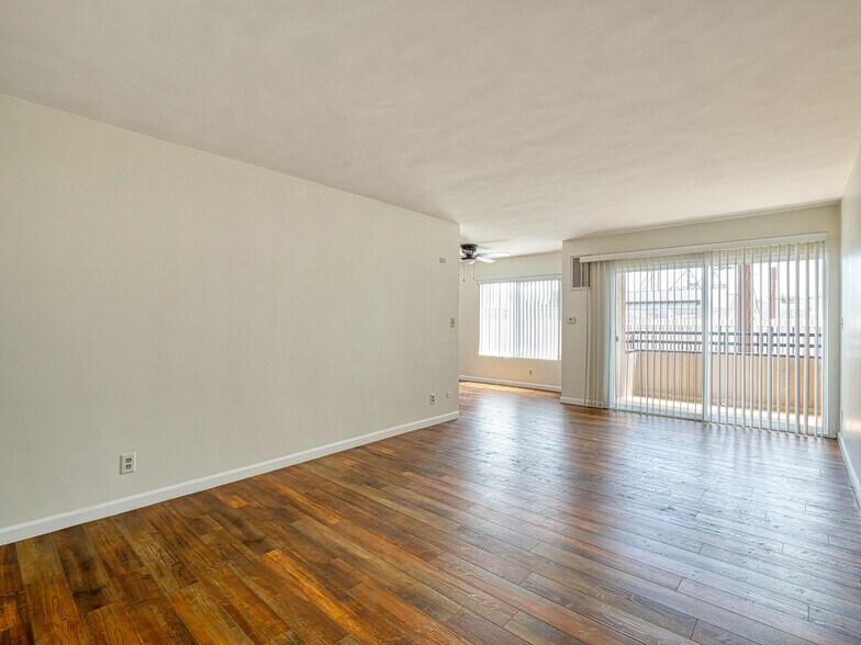 More Photos Of 1138 S Corning St, Los Angeles Apartments For Sale