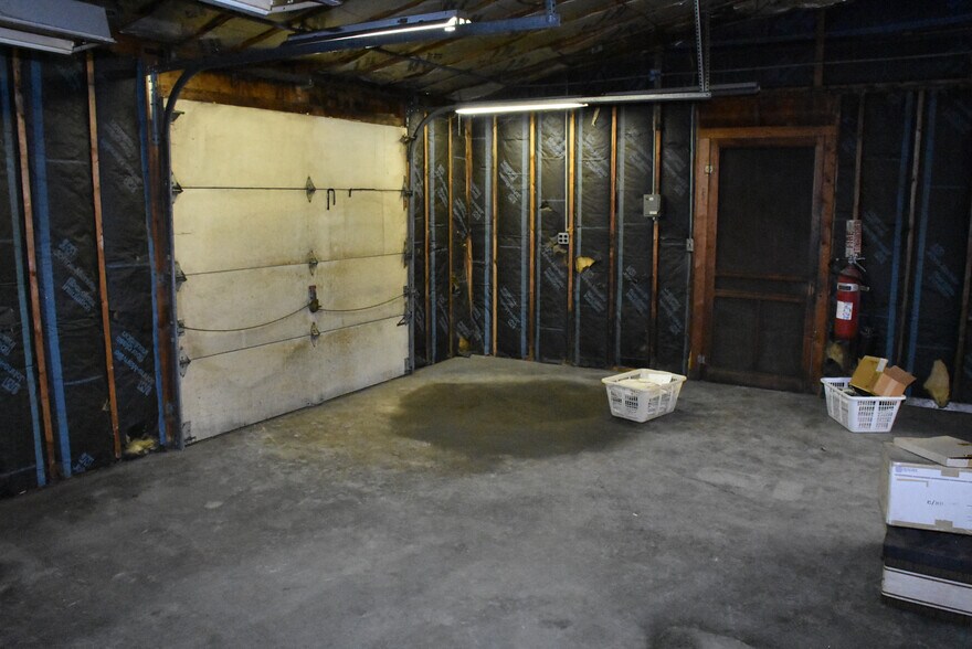 More Photos Of 136 Smith st, Cochranton Industrial For Sale