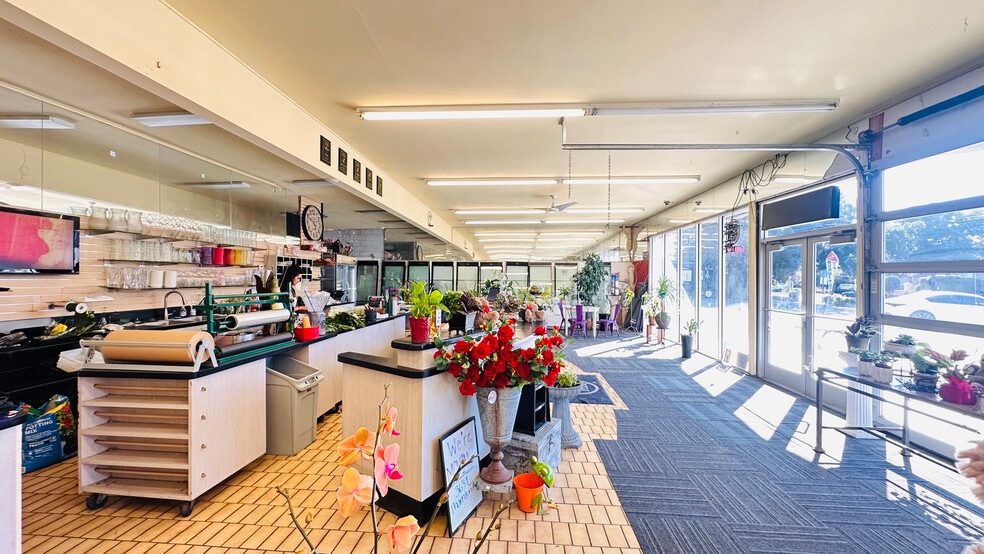 More Photos Of 4050 Alder Ave, Fremont Freestanding For Sale