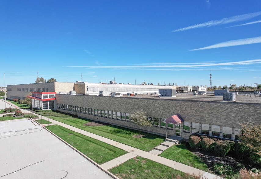 More Photos Of 2855 N Franklin Rd, Indianapolis Research And Development For Lease