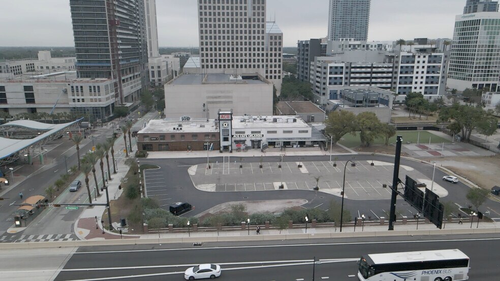 More Photos Of 100 W Livingston St, Orlando Restaurant For Lease