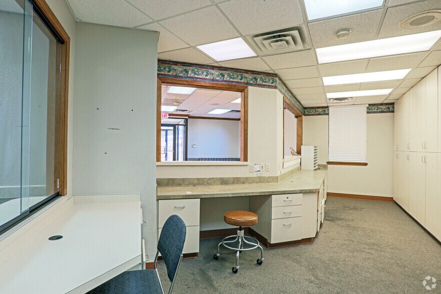 More Photos Of 401 W Jasper Dr, Killeen Medical For Sale