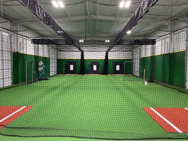 More Photos Of 9506 F M 835, Slaton Sports And Entertainment For Sale