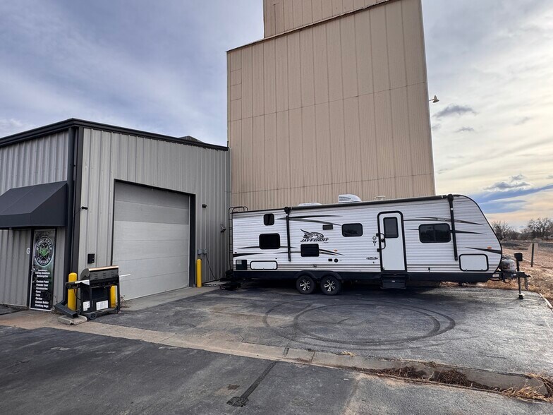 More Photos Of 8017 S 1st St, Wellington Warehouse For Sale