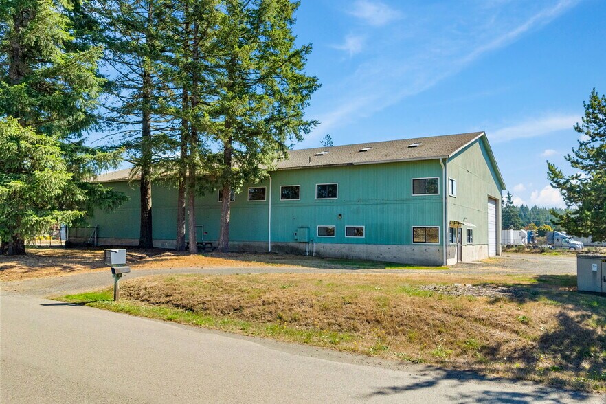 More Photos Of 21 Adonai Ct, Shelton Manufacturing For Sale