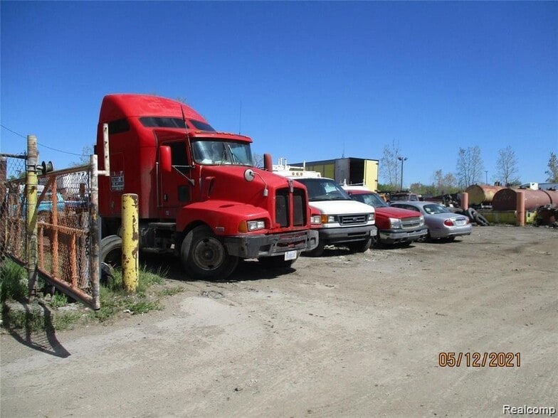 More Photos Of 7170 E McNichols Rd, Detroit Manufacturing For Sale