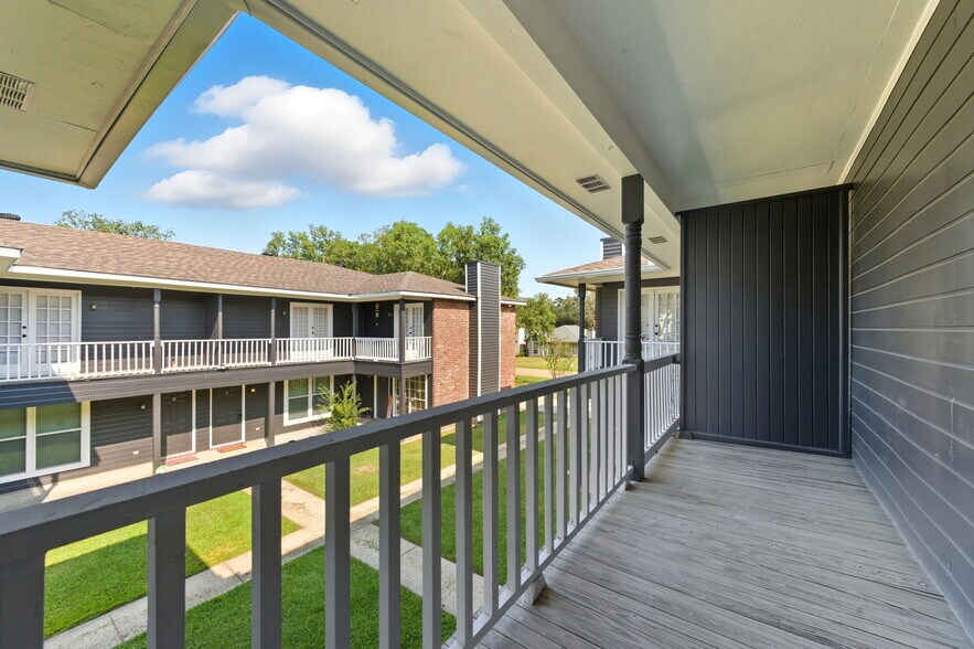 More Photos Of 3150 Oneal Ln, Baton Rouge Multifamily For Sale