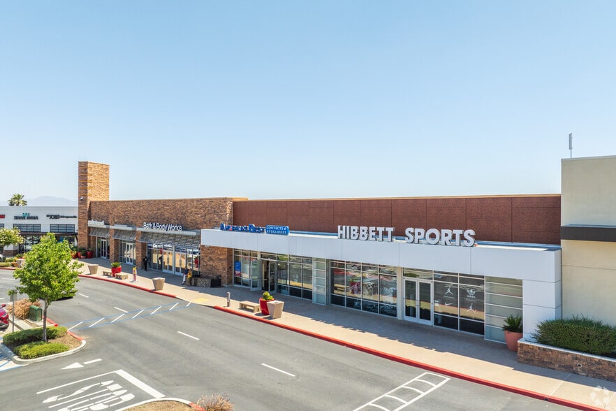 More Photos Of 1175-1295 W Renaissance Pky, Rialto Storefront For Lease