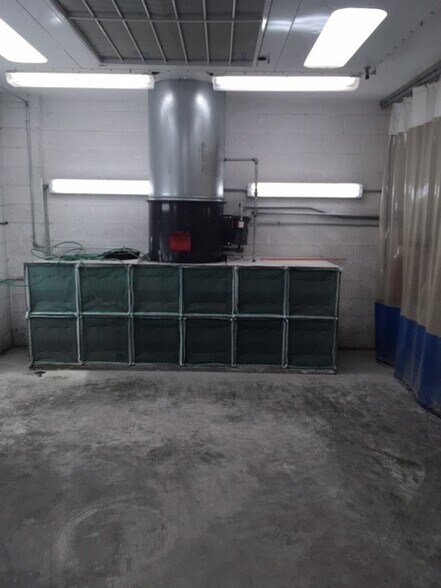 More Photos Of 9107 Industry Dr, Manassas Park Warehouse For Lease