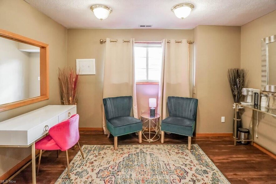 More Photos Of 11316 Cleveland Ave NW, Uniontown Office Residential For Sale