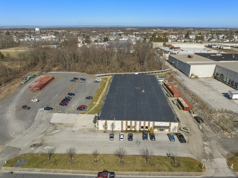 Primary Photo Of 90 E Lakeview Dr, Littlestown Warehouse For Sale