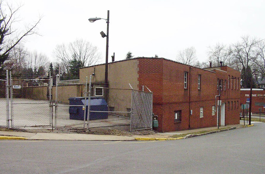 More Photos Of 8324 Ohio River Blvd, Pittsburgh Showroom For Lease