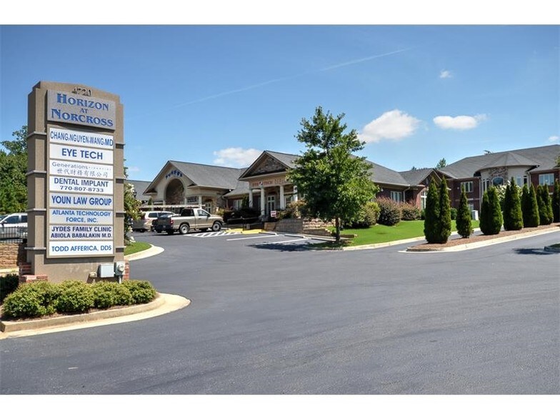 More Photos Of 4720 Peachtree Industrial Blvd, Berkeley Lake Office For Lease