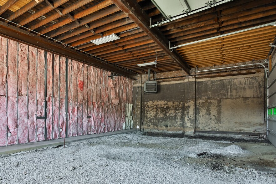 More Photos Of 4210 Itaska St, Saint Louis Flex For Lease