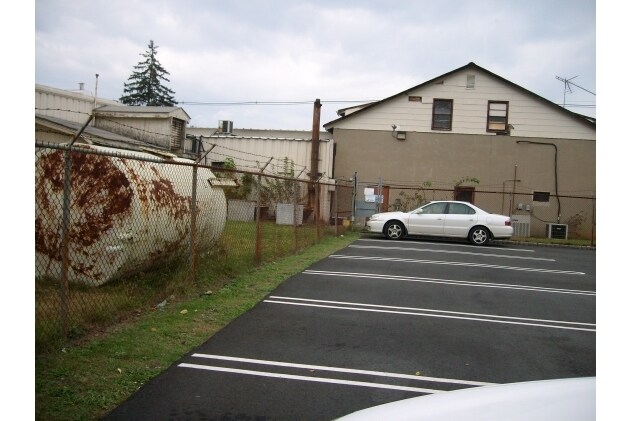 More Photos Of 1268 Valley Rd, Stirling Warehouse For Lease