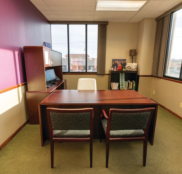 More Photos Of 210 N 78th St, Omaha Office For Sale