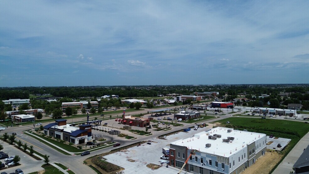 More Photos Of Birchwood South Lot 7, Davenport General Retail For Lease
