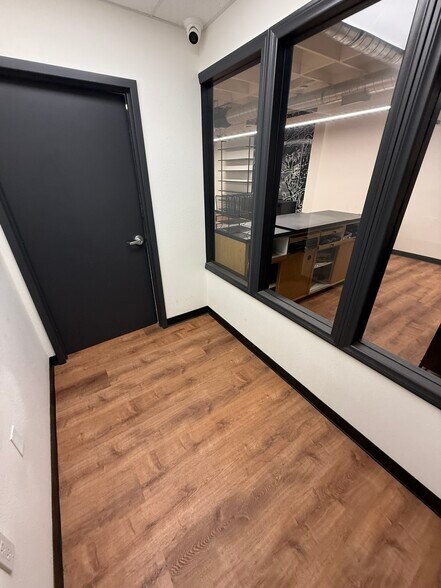 More Photos Of 2675 N Ventura Rd, Port Hueneme General Retail For Lease