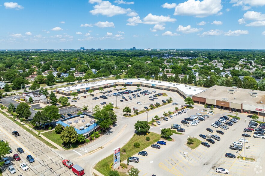 More Photos Of 1023-1127 S Roselle Rd, Schaumburg Freestanding For Sale