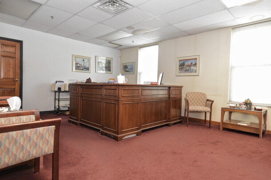 More Photos Of 2 Forest Ave, Oradell Medical For Sale