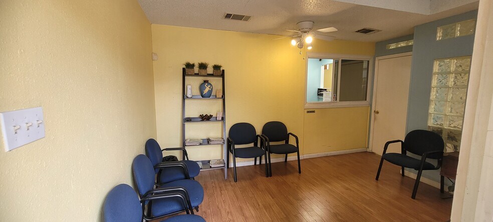 More Photos Of 315 E Pleasant Run Rd, DeSoto Medical For Sale