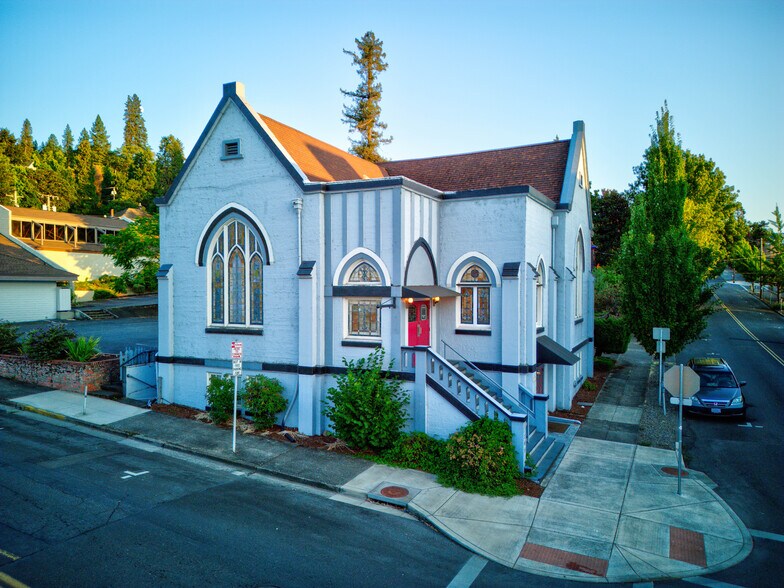 Primary Photo Of 809 Main Roseburg, Roseburg Lodge Meeting Hall For Sale