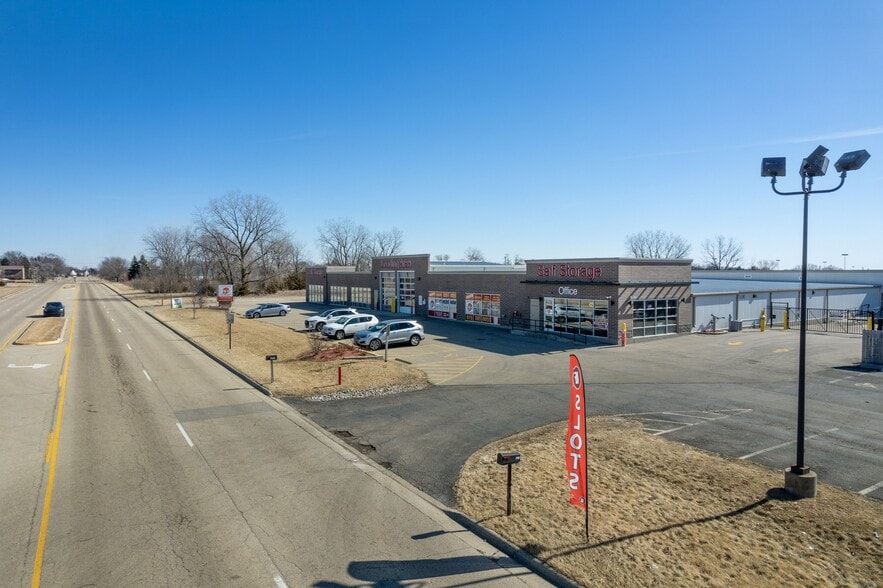 More Photos Of 7243 Cherryvale North Blvd, Rockford Self Storage For Sale