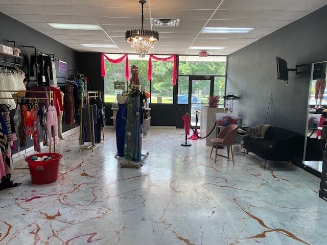 More Photos Of 11632-11660 Winnetka Ave N, Champlin General Retail For Sale