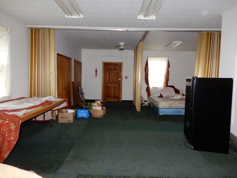 More Photos Of 7024 North Rd, North Religious Facility For Sale