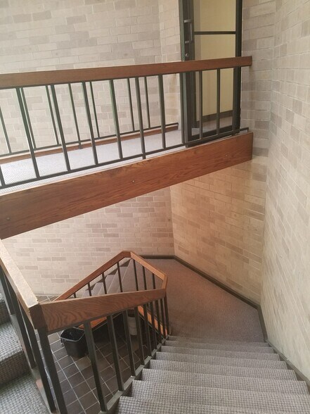 More Photos Of 4068 Mt Royal Blvd, Allison Park Medical For Lease