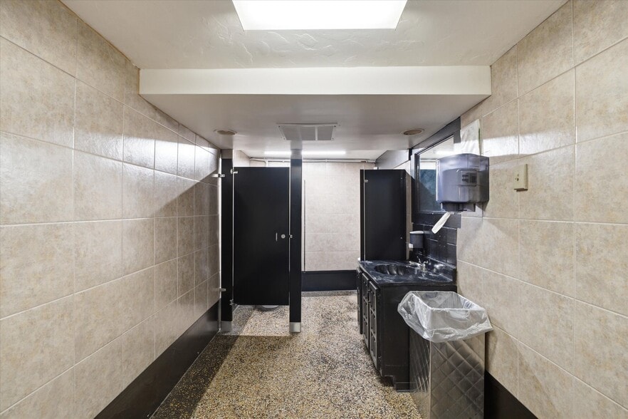 More Photos Of 4729 Liberty Ave, Pittsburgh Storefront Retail Office For Sale
