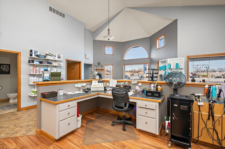 More Photos Of 321 Central Ave W, Saint Michael Freestanding For Sale