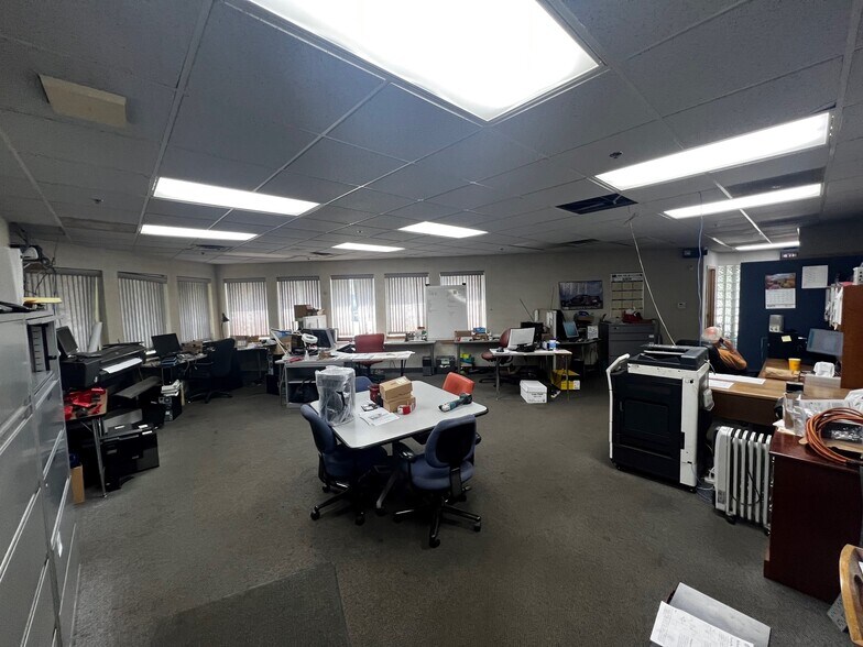 More Photos Of 4621 Spartan Industrial Dr SW, Grandville Manufacturing For Sale