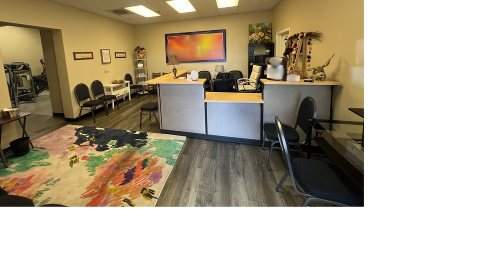 More Photos Of 200 China Grade Loop, Bakersfield Health Club For Lease