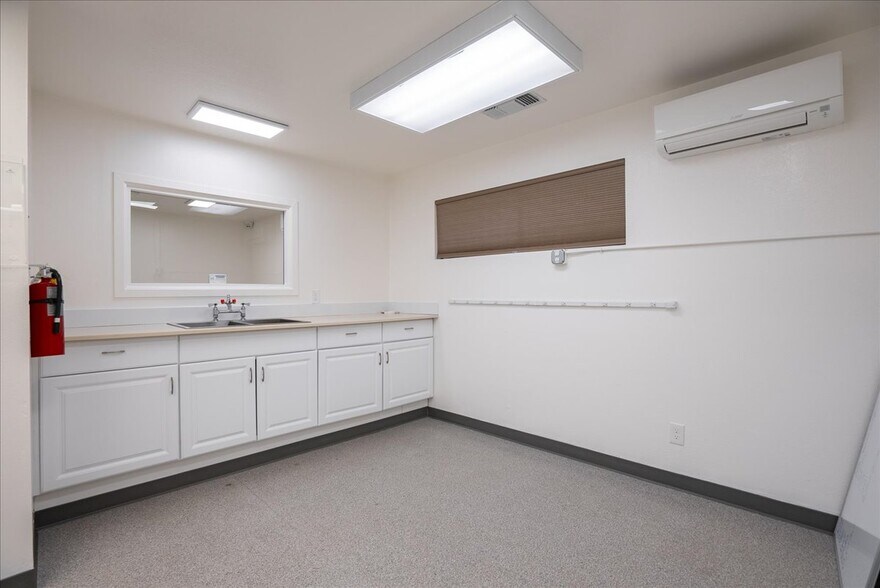 More Photos Of 1050 Las Tablas Rd, Templeton Medical For Sale