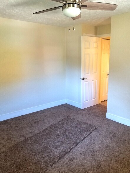 More Photos Of 2807 Middle Rd, Allison Park Apartments For Sale