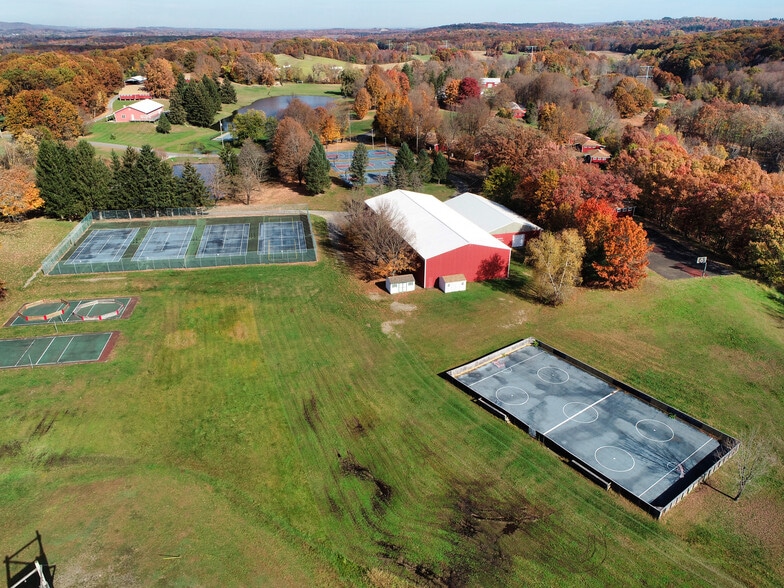 More Photos Of 232 White Oak Rd, Elizaville Specialty For Sale