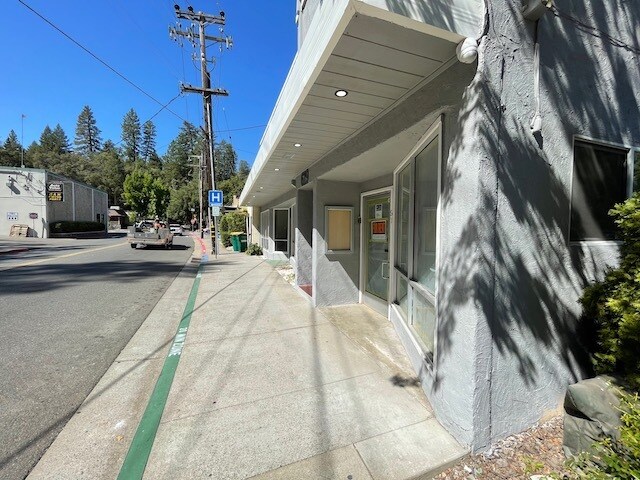 More Photos Of 617-619 Main St, Placerville Storefront Retail Residential For Lease