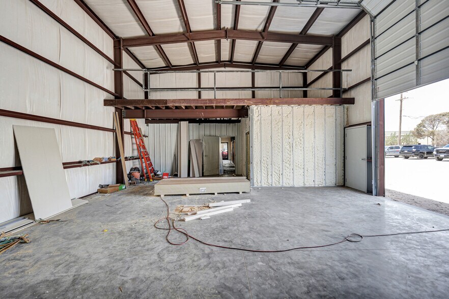 More Photos Of 2811 S County Road 1257, Midland Warehouse For Sale