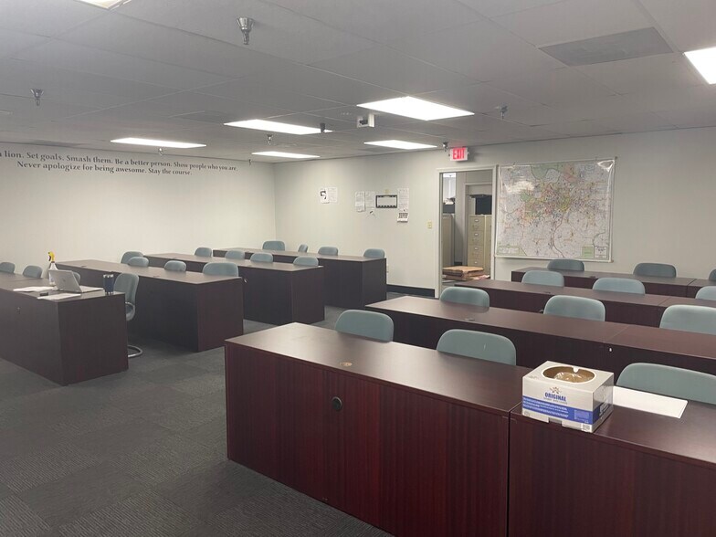 More Photos Of 12181 Prichard Farm Rd, Maryland Heights Office For Sale