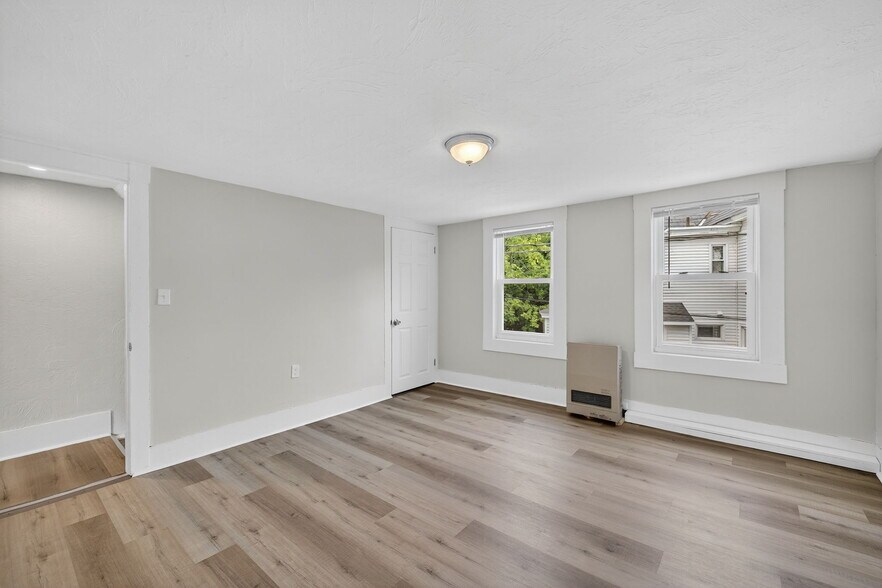 More Photos Of 7 Morrill St, Nashua Multifamily For Sale