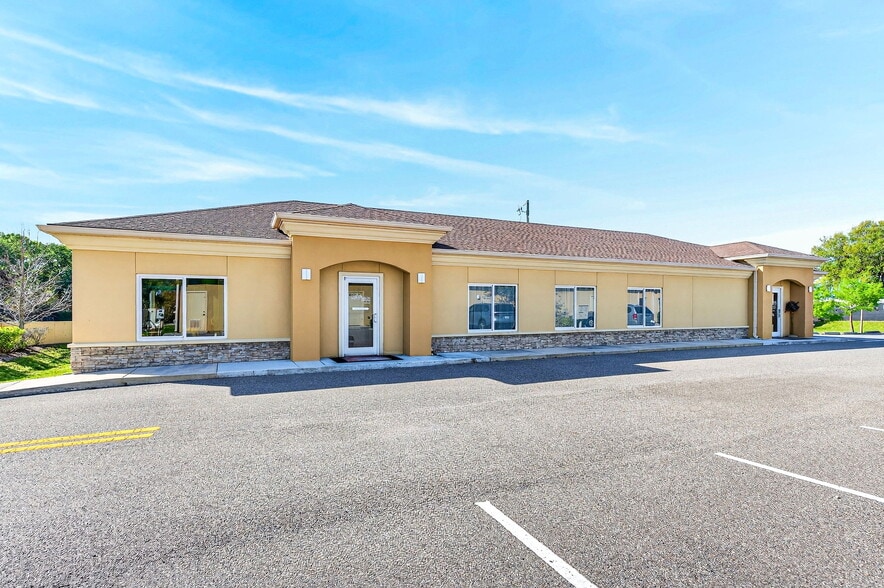 More Photos Of 6520 3rd St, Rockledge Medical For Sale